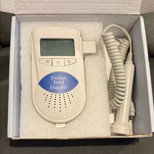 Oura White Wellness Tracker